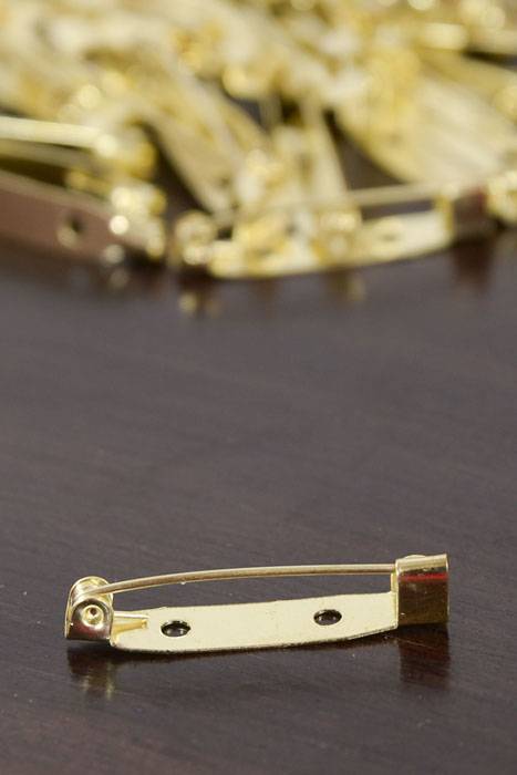 1.25" Flat Back Safety Pin Gold Pkg/144