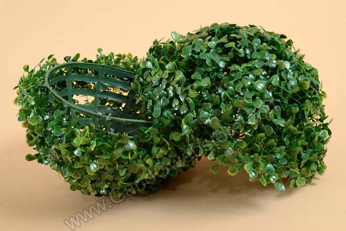 10" Boxwood Ball Green - Image 3