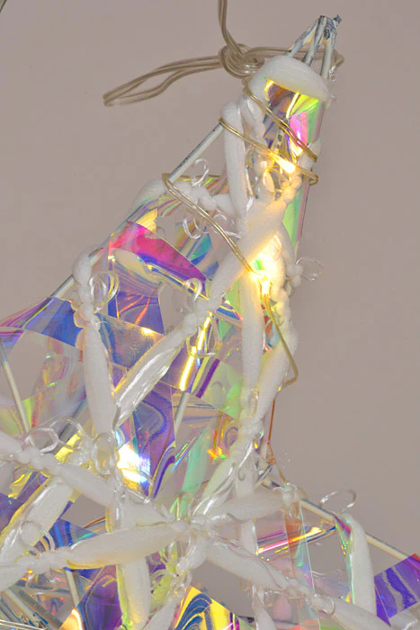 12" 5 Points Iridescent Star W/Light White - Image 3