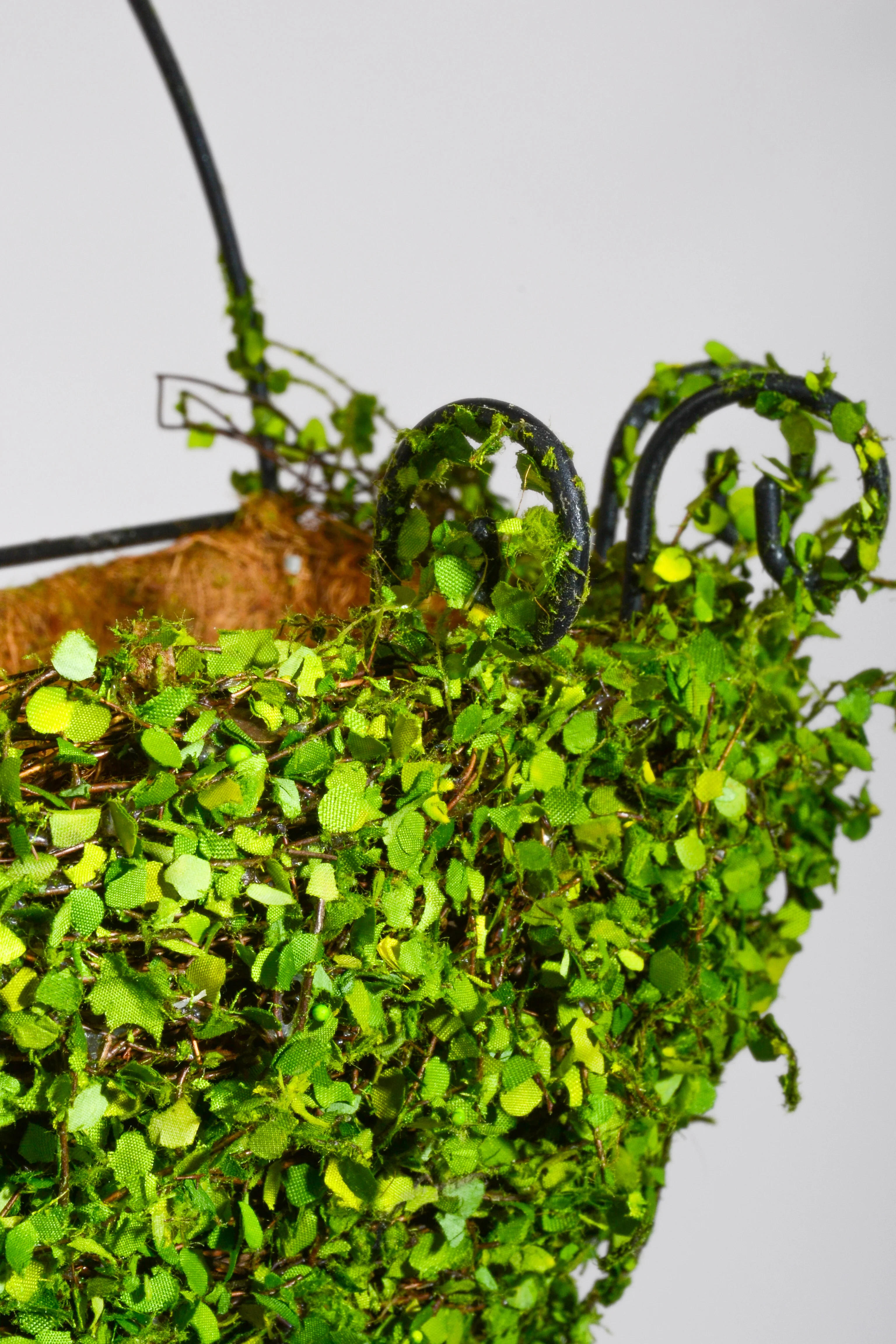 13" Metal Wall Basket W/Leaves Green - Image 2