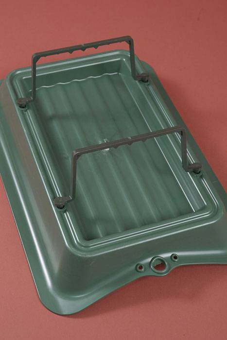 14" X 10" Plastic Single Saddle Tray Green