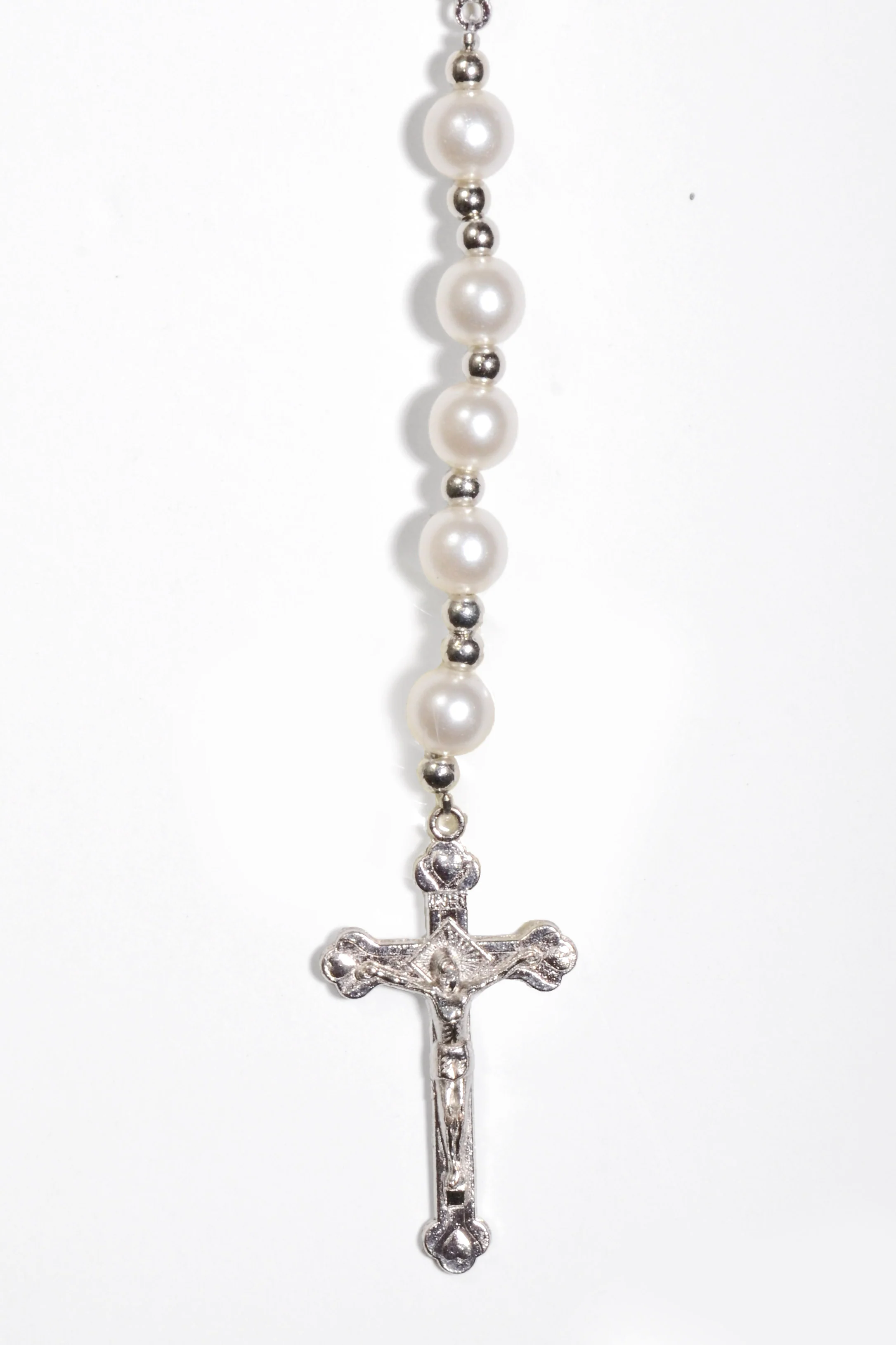 17" x  8MM Glass Pearl Rosary White - Image 2