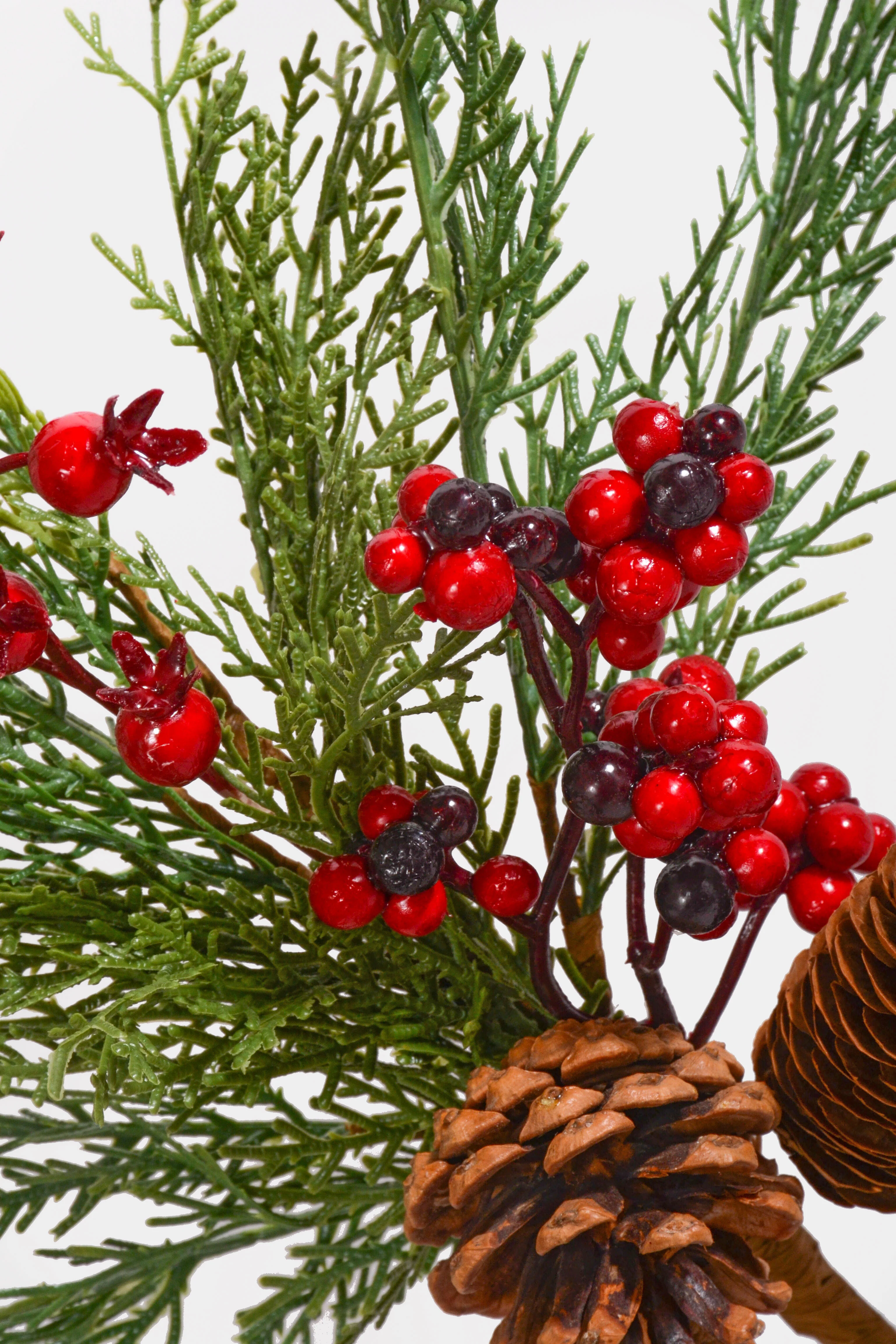 18" Berry Pinecone Cedar Spray Red/Green - Image 2