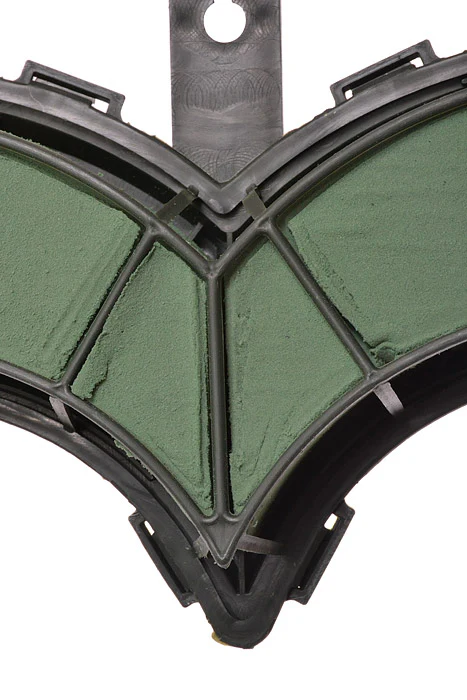 18" Floral Foam Plastic Open Heart Green - Aquaform - Image 2