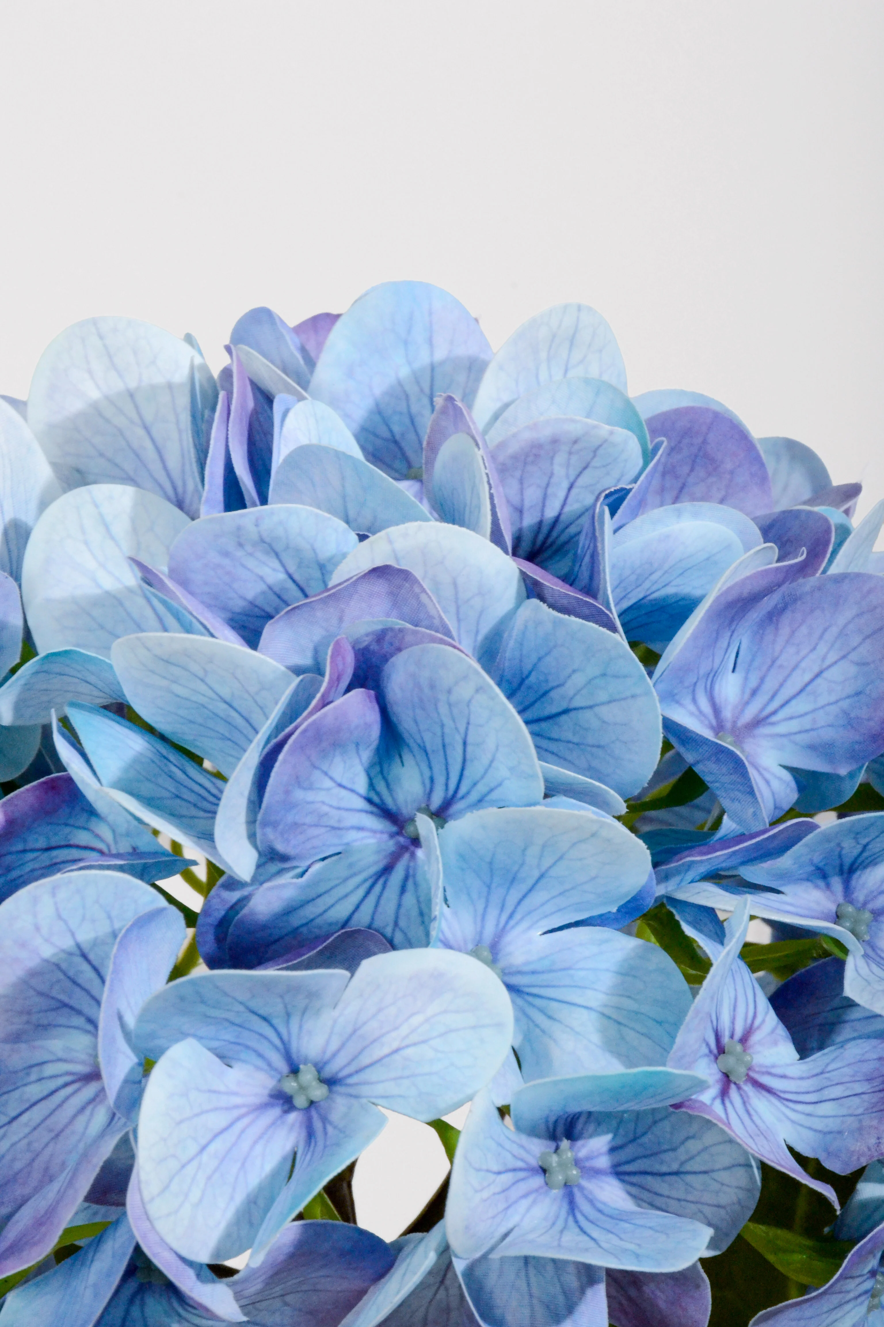 18"  Real Touch Hydrangea Blue - Image 2