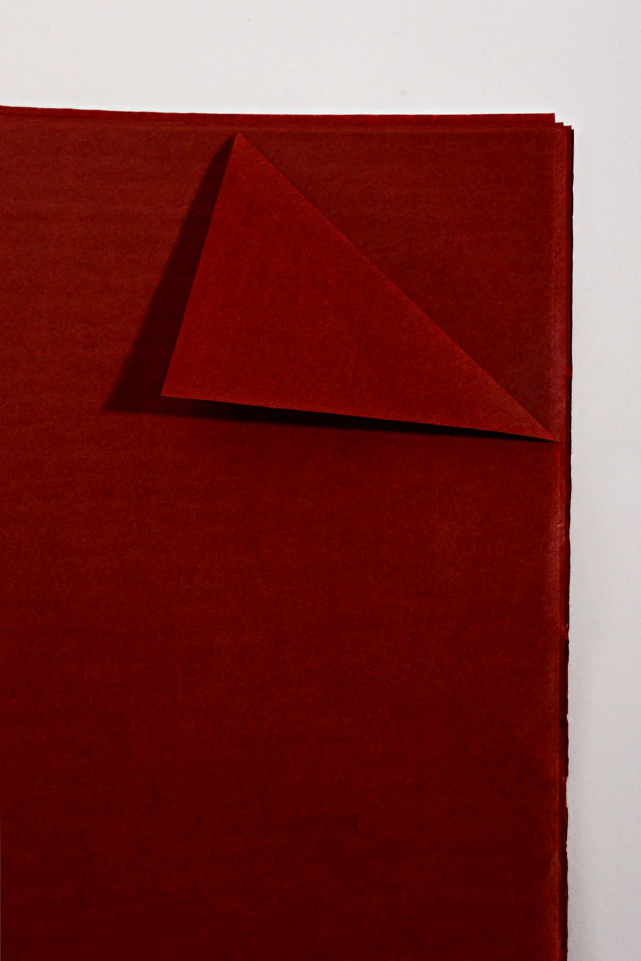 19.75'' x 27.5'' Waterproof Tissue Paper Burgundy Pkg/38