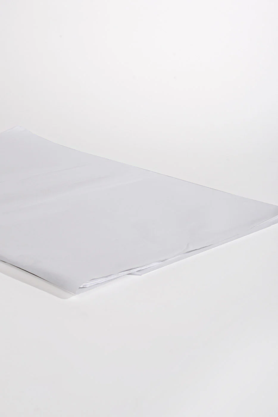19.75'' x 27.5'' Waterproof Tissue Paper White Pkg/38 - Image 2