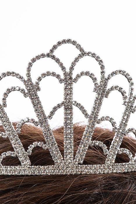 2.75" Rhinestone Tiara Silver - Image 2