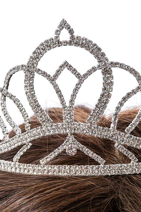 2.75" Rhinestone Tiara Silver - Image 2