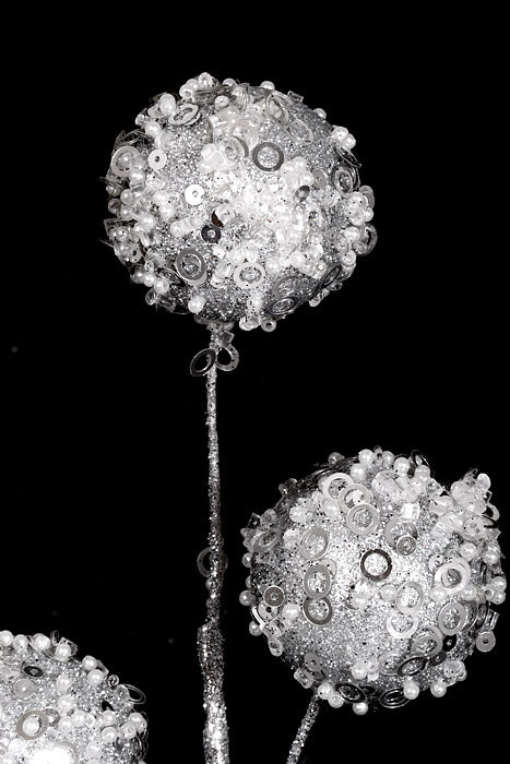 20" Glittered Ball Spray Silver - Image 2