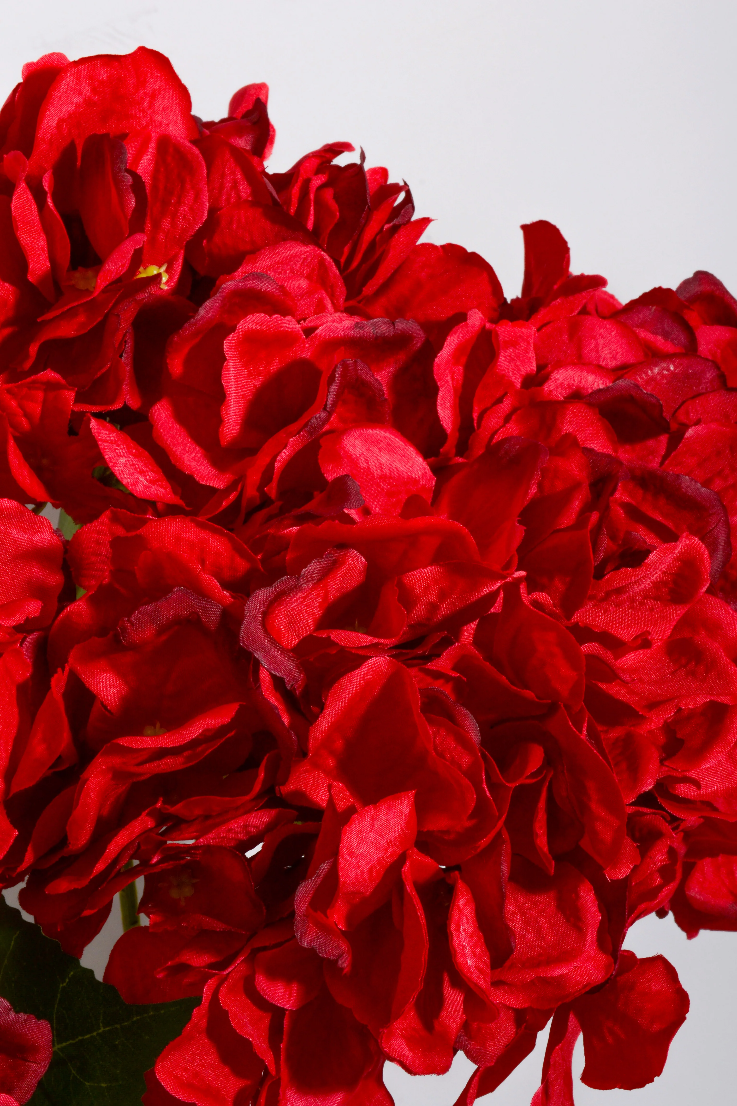 20" Silk Hydrangea Bush Red - Image 2