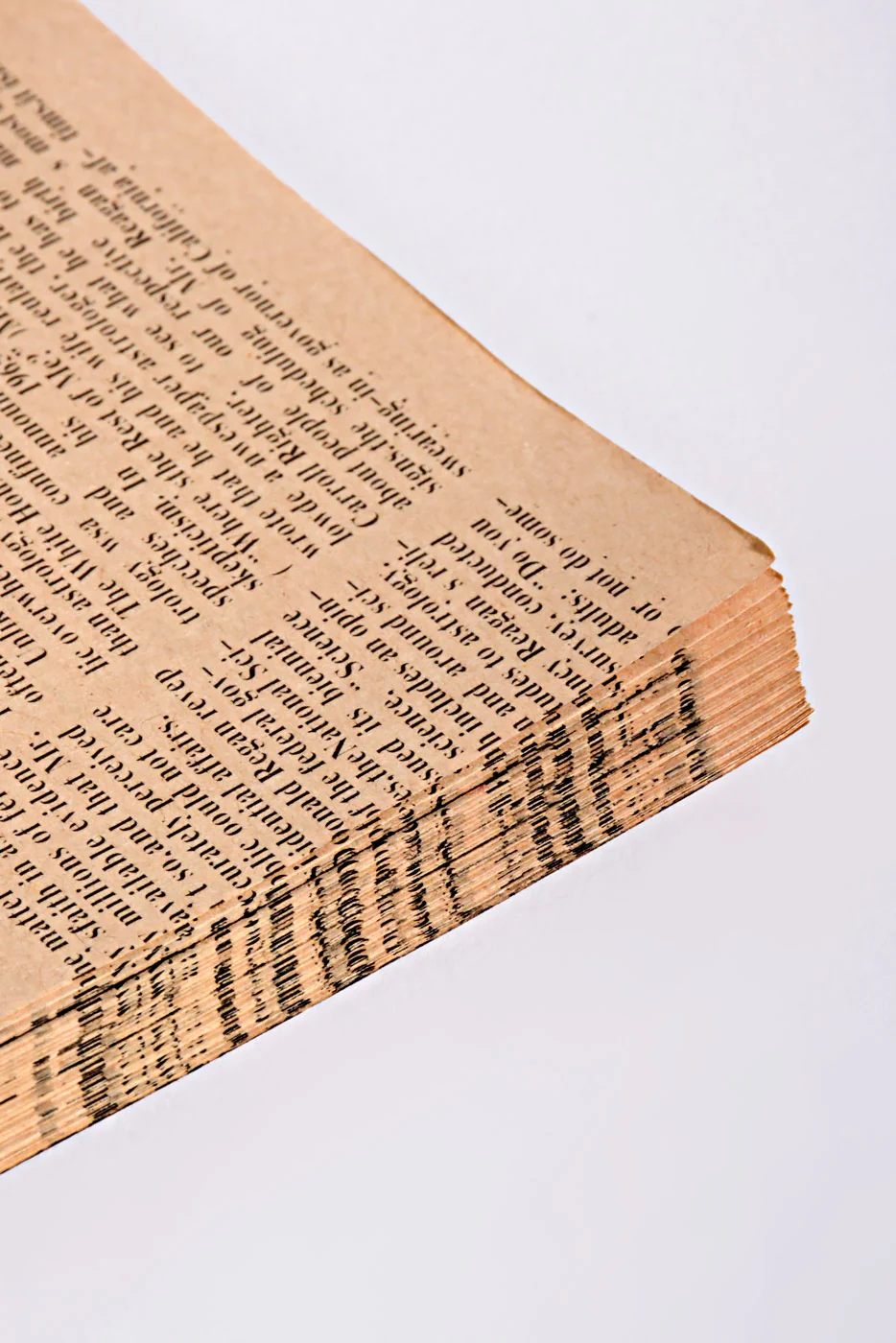 20'' X 27'' Vintage Newspaper Sheet Black/Kraft Pkg/37 - Image 3