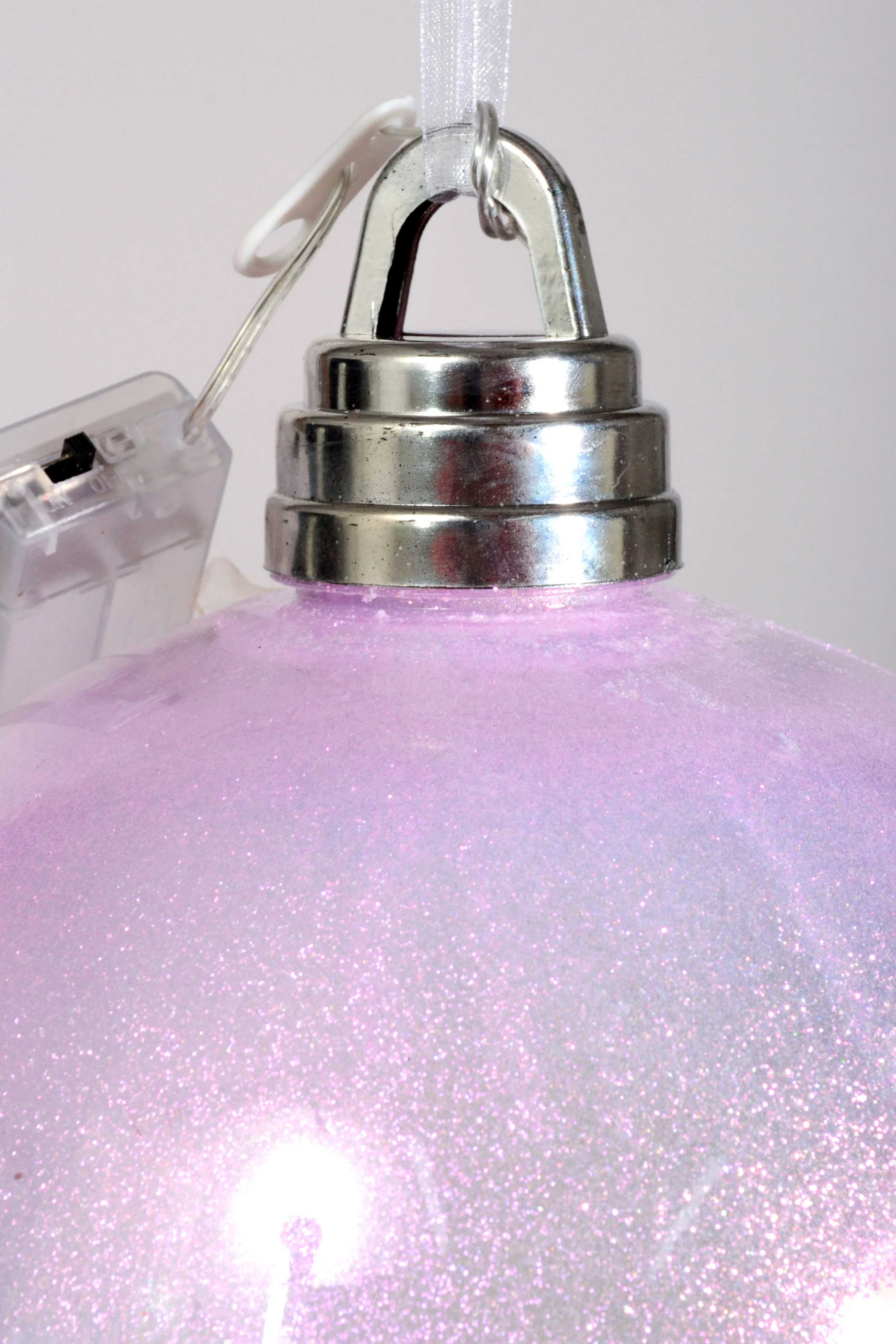 200mm Glitter Ball With Light Purple - Image 2