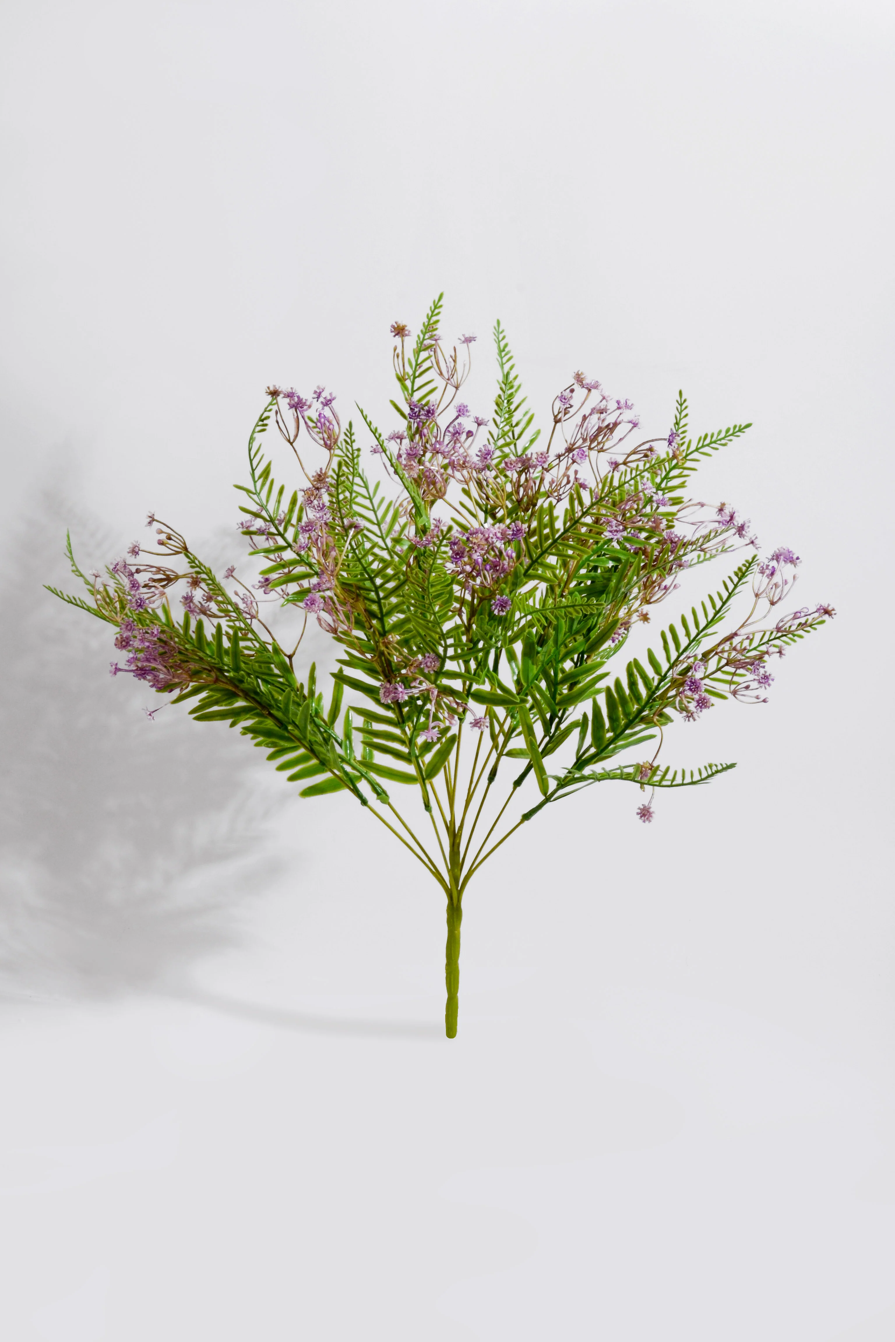 21" Plastic Gypso Fern Bush Lila
