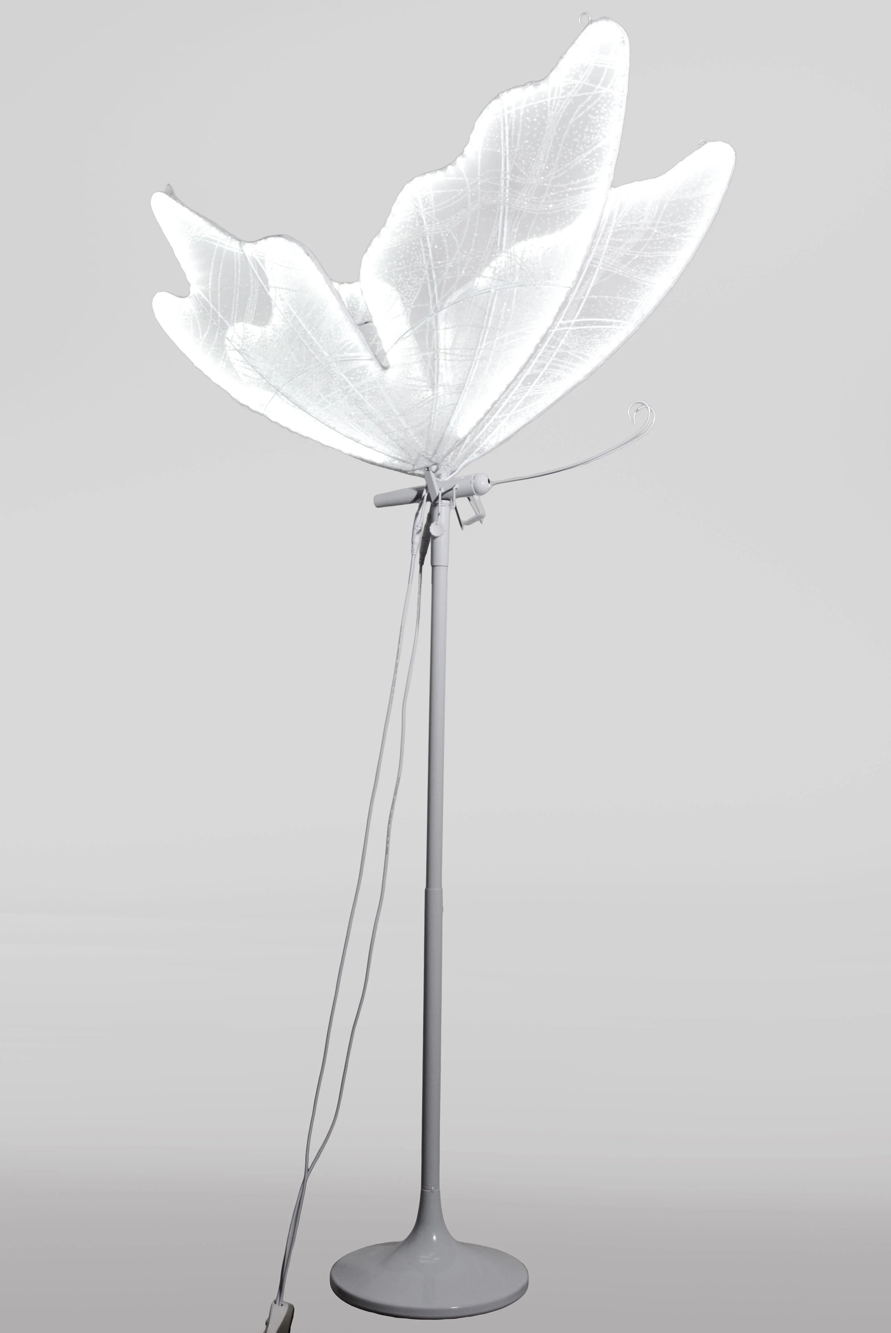 24" Lamp Butterfly Stand White - Image 3