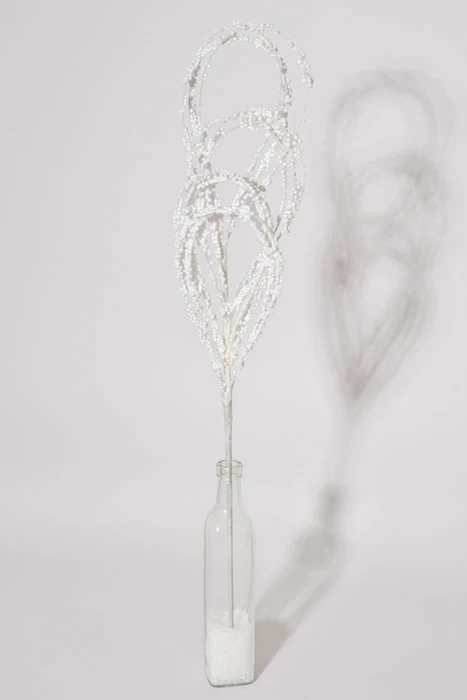 28.5" Bead Loop Spray White