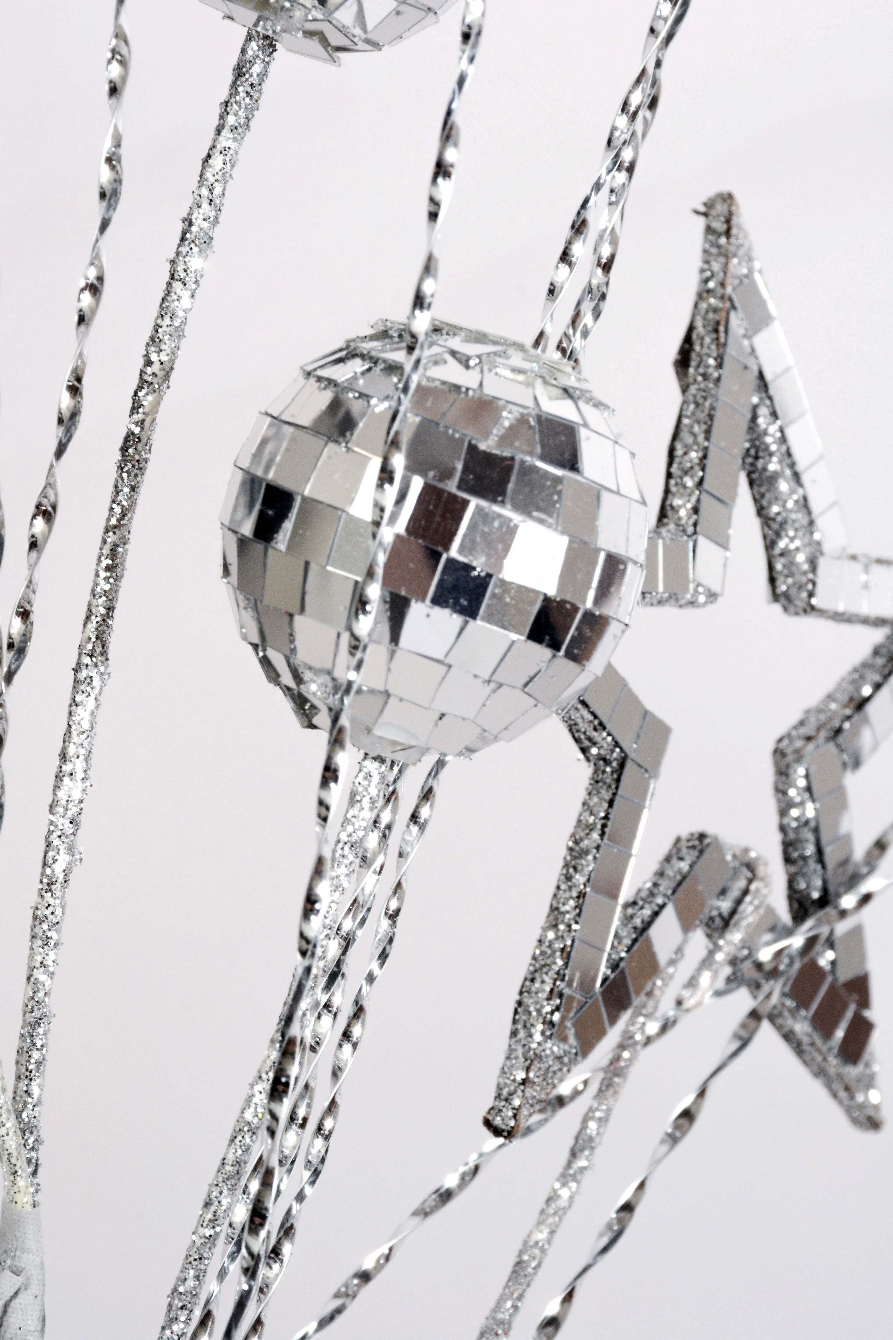 28" Mirrored Open Star With Ball Spray Shine Silver - Image 2
