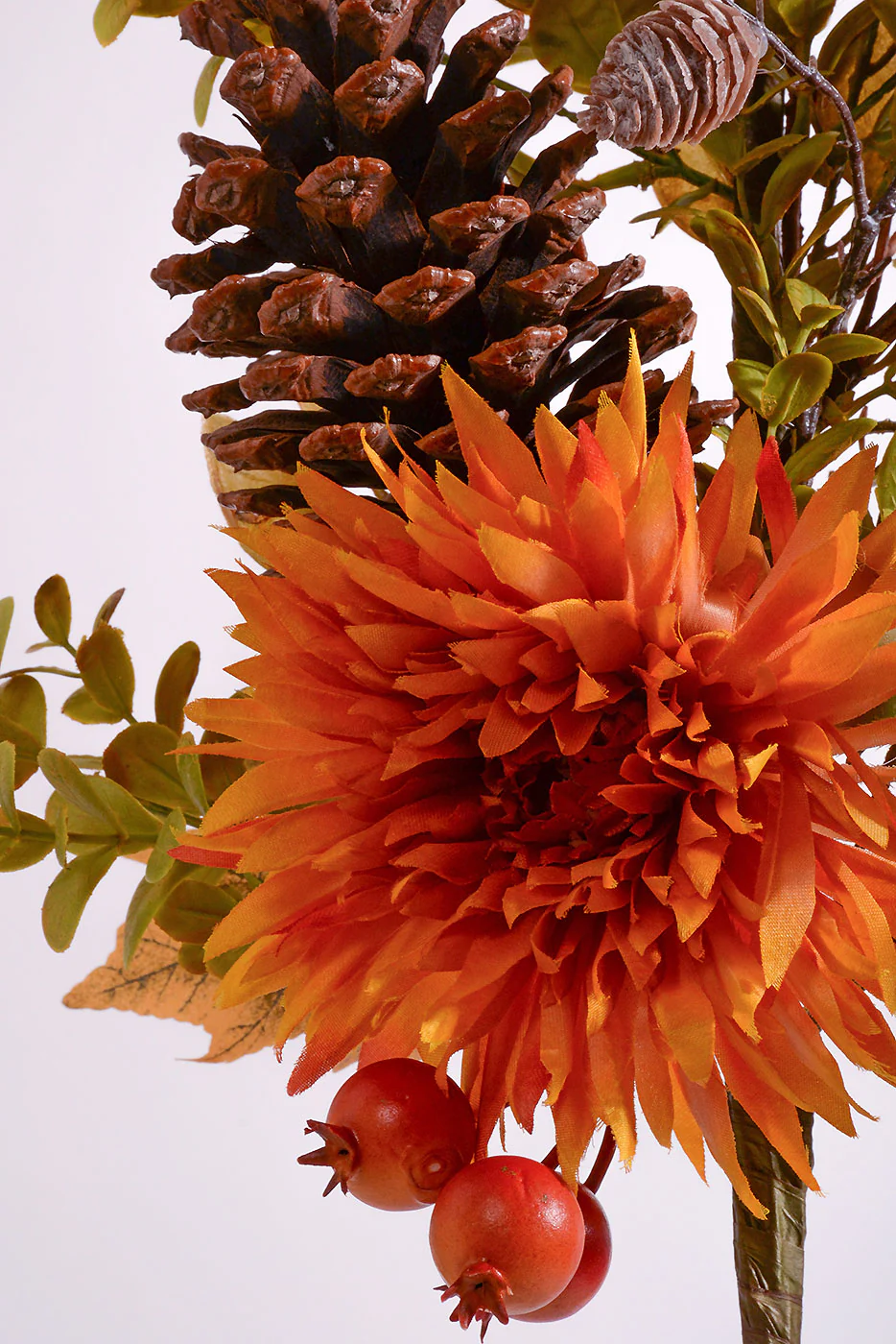 28" Mixed Maple Mum Berry Spray - Image 2