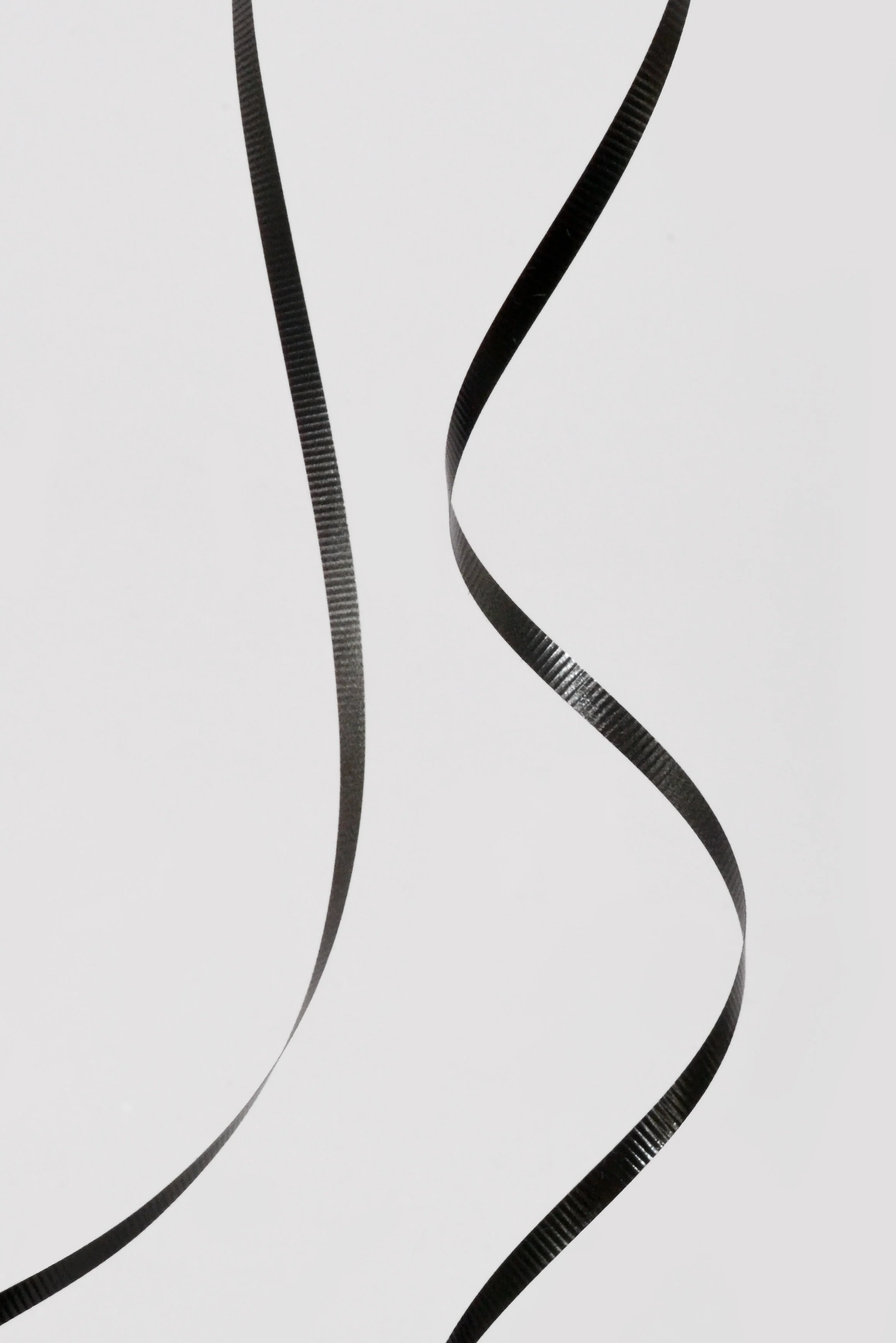 3/16" X 500Y Crimped Curling Ribbon Black - Image 2