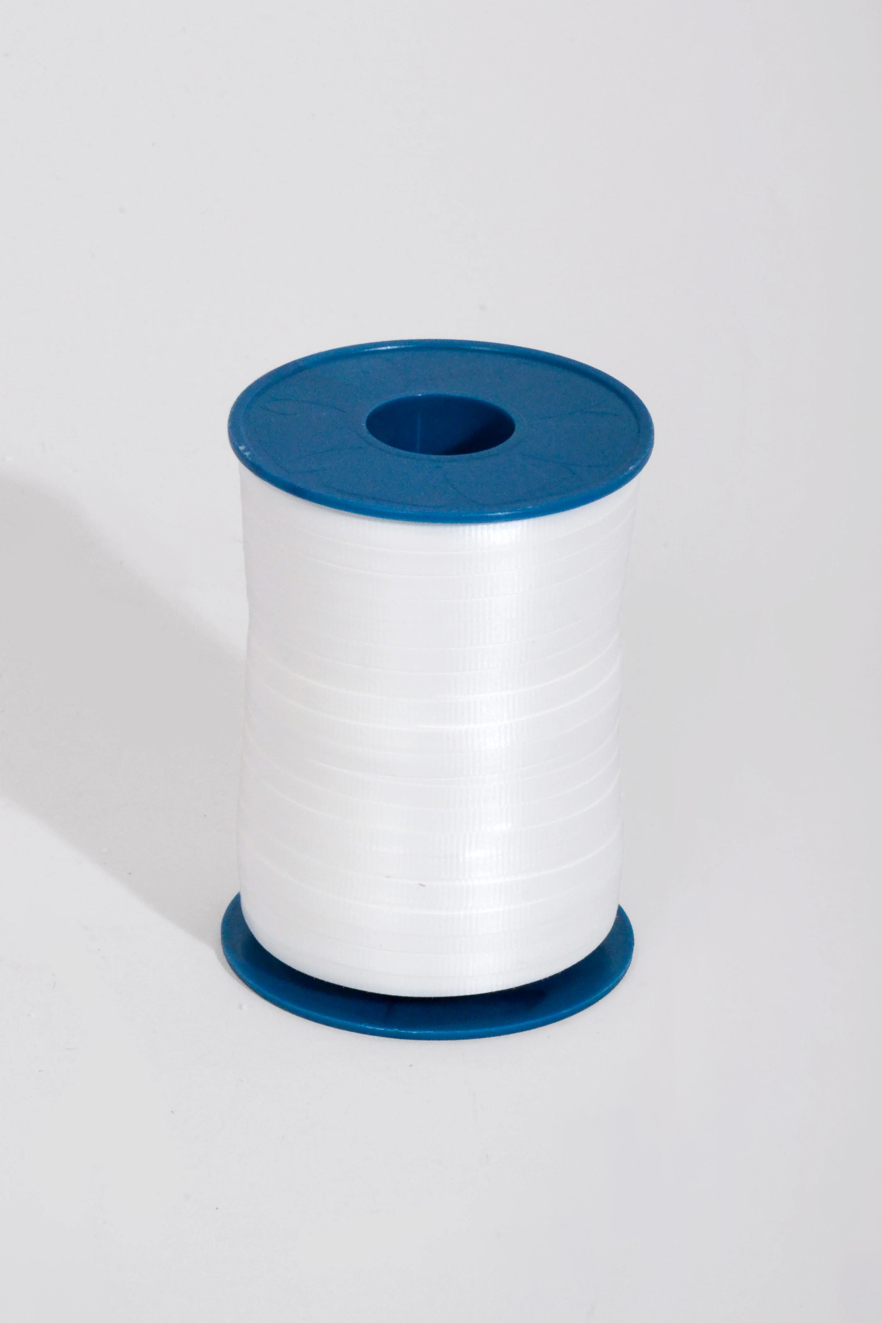 3/16" X 500Y Crimped Curling Ribbon White