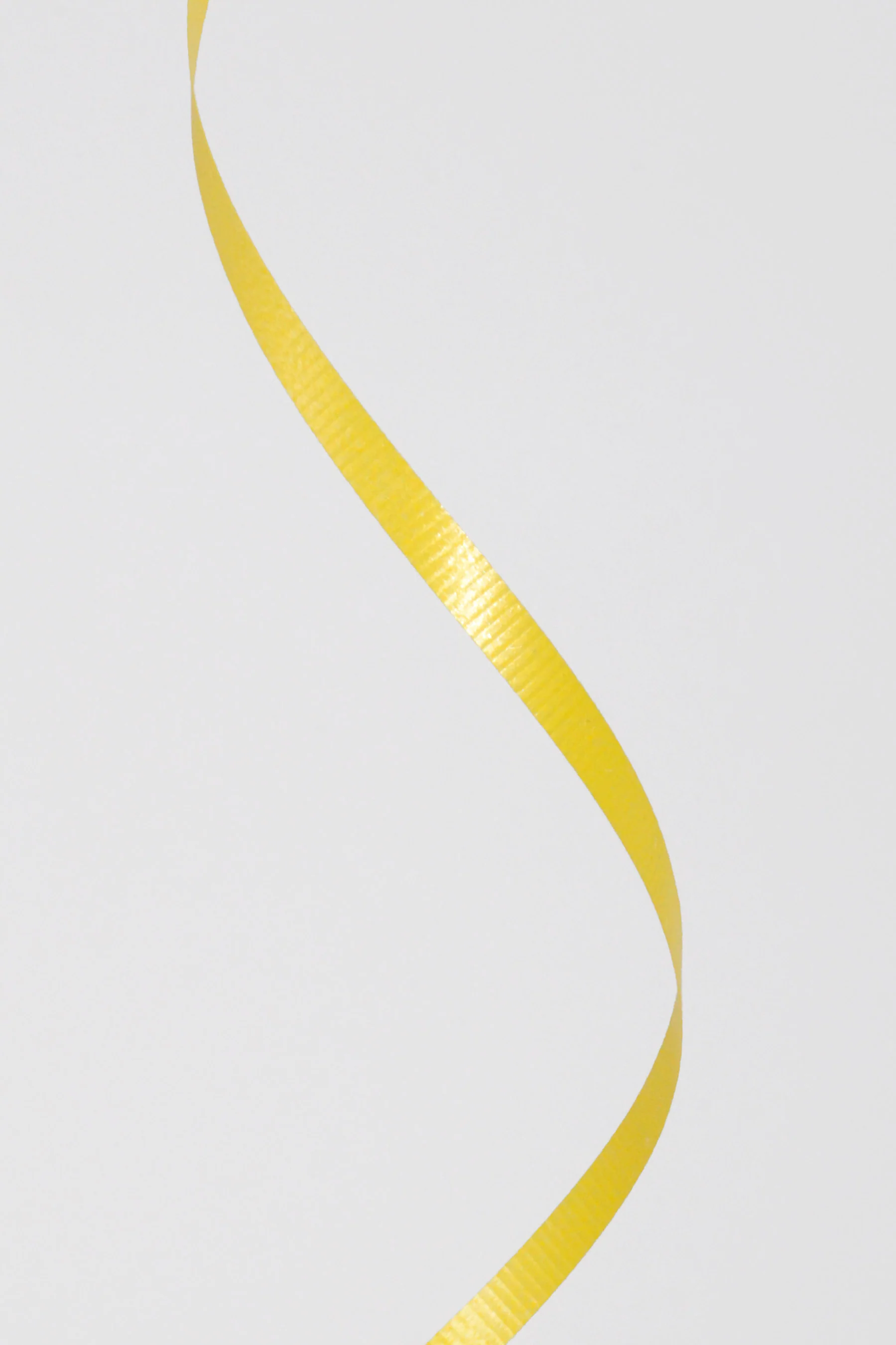 3/16" X 500Y Crimped Curling Ribbon Yellow - Image 2