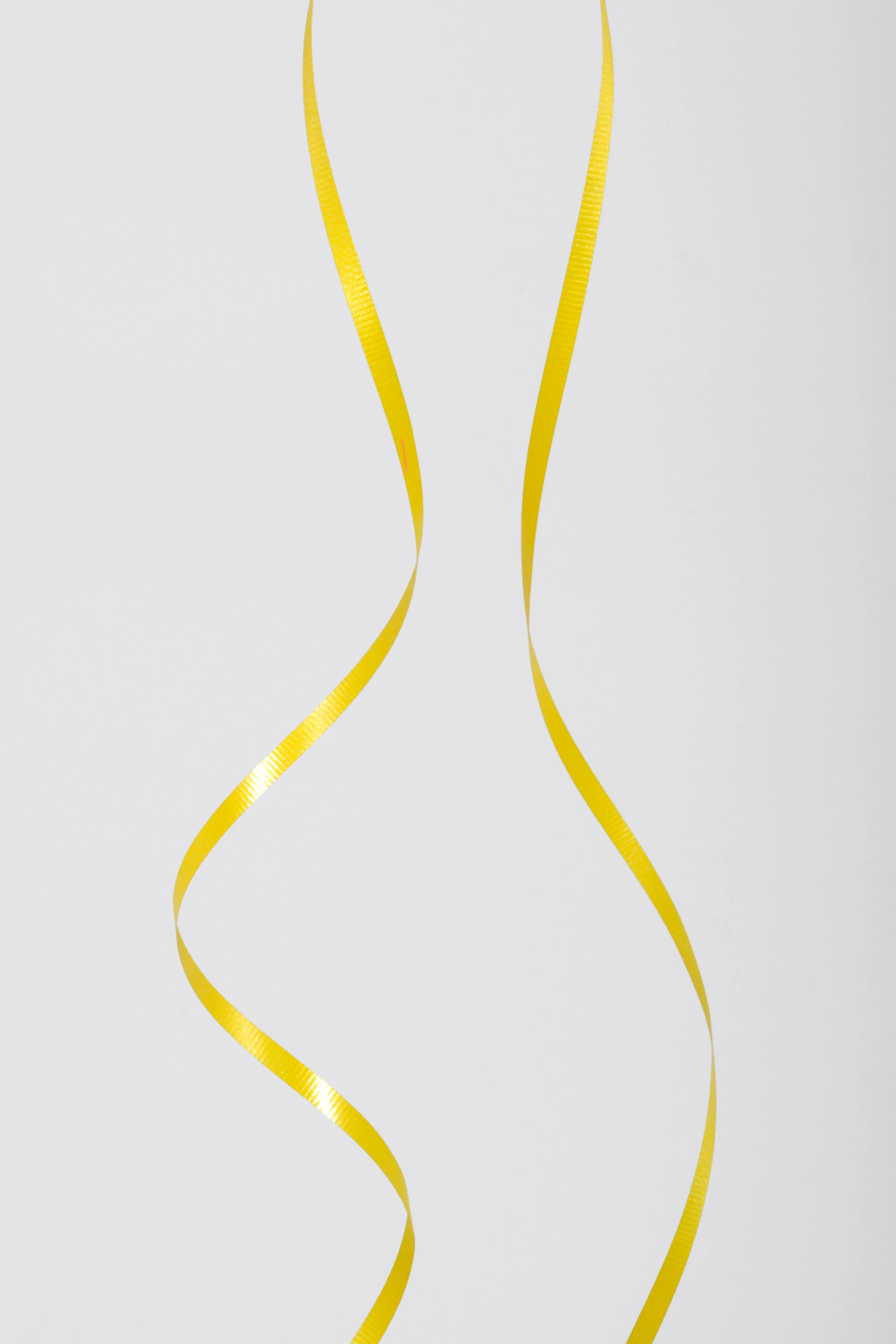 3/16" X 500Y Crimped Curling Ribbon Yellow - Image 3