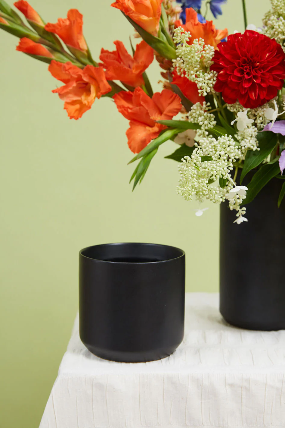 4.75" X 5" Kendall Pot Black - Image 2