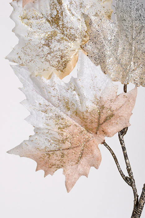 40" Metallic Oak Leaf Spray Cream - Image 2