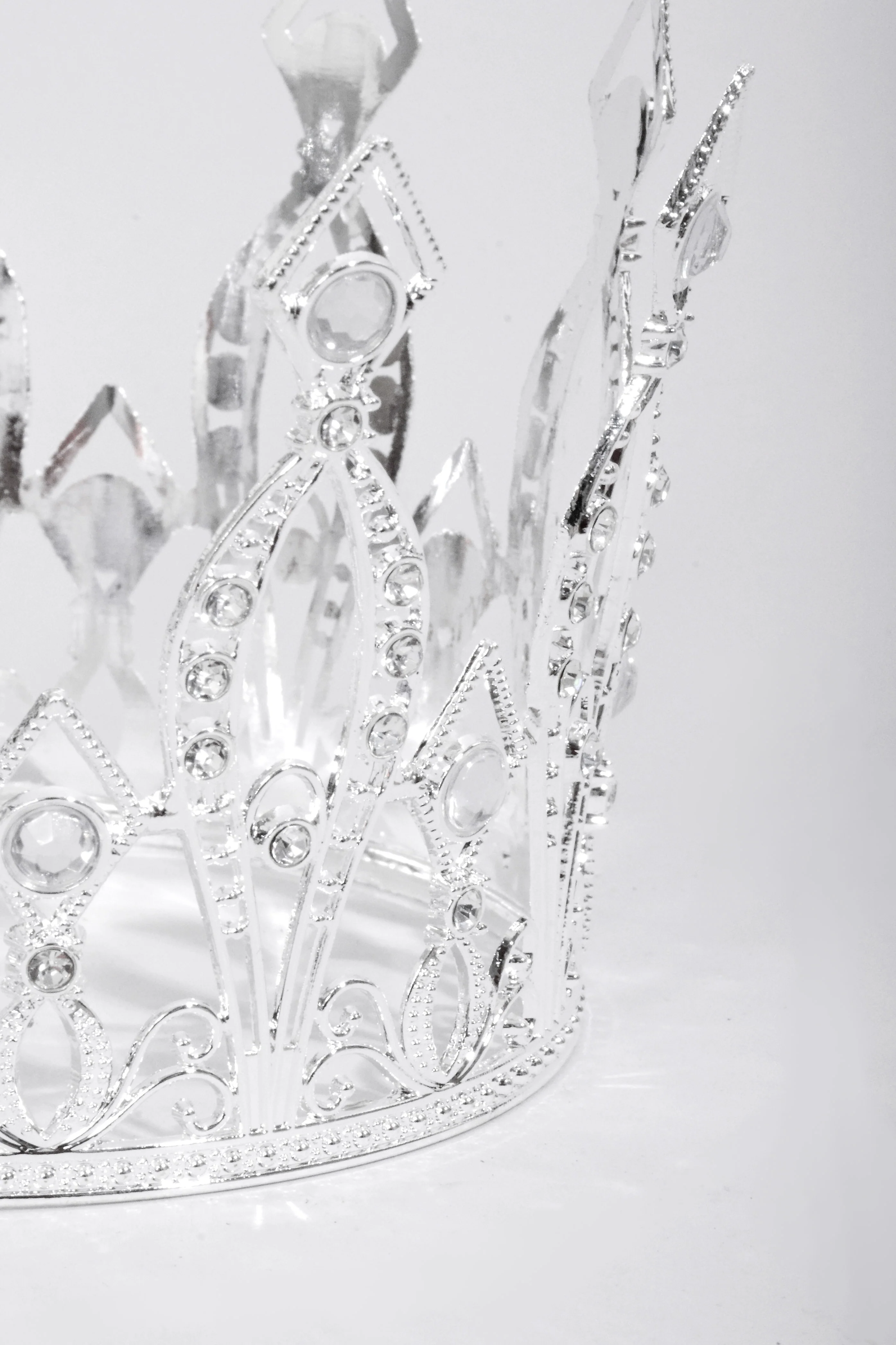 5.5'' X 3.75" Alloy Crown W/ Rhinestones Silver - Image 2