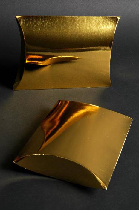 5.5"  X  8" X 1-7/16" Pillow Box Gold Pkg/12