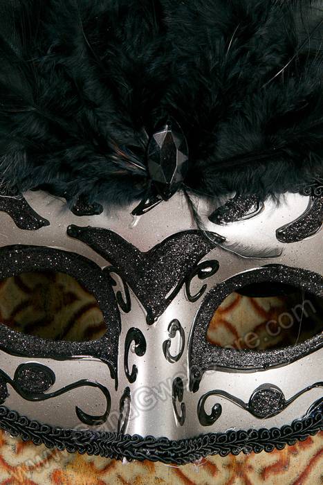 7" Man Mask W/ostrich Feathers Black - Image 2
