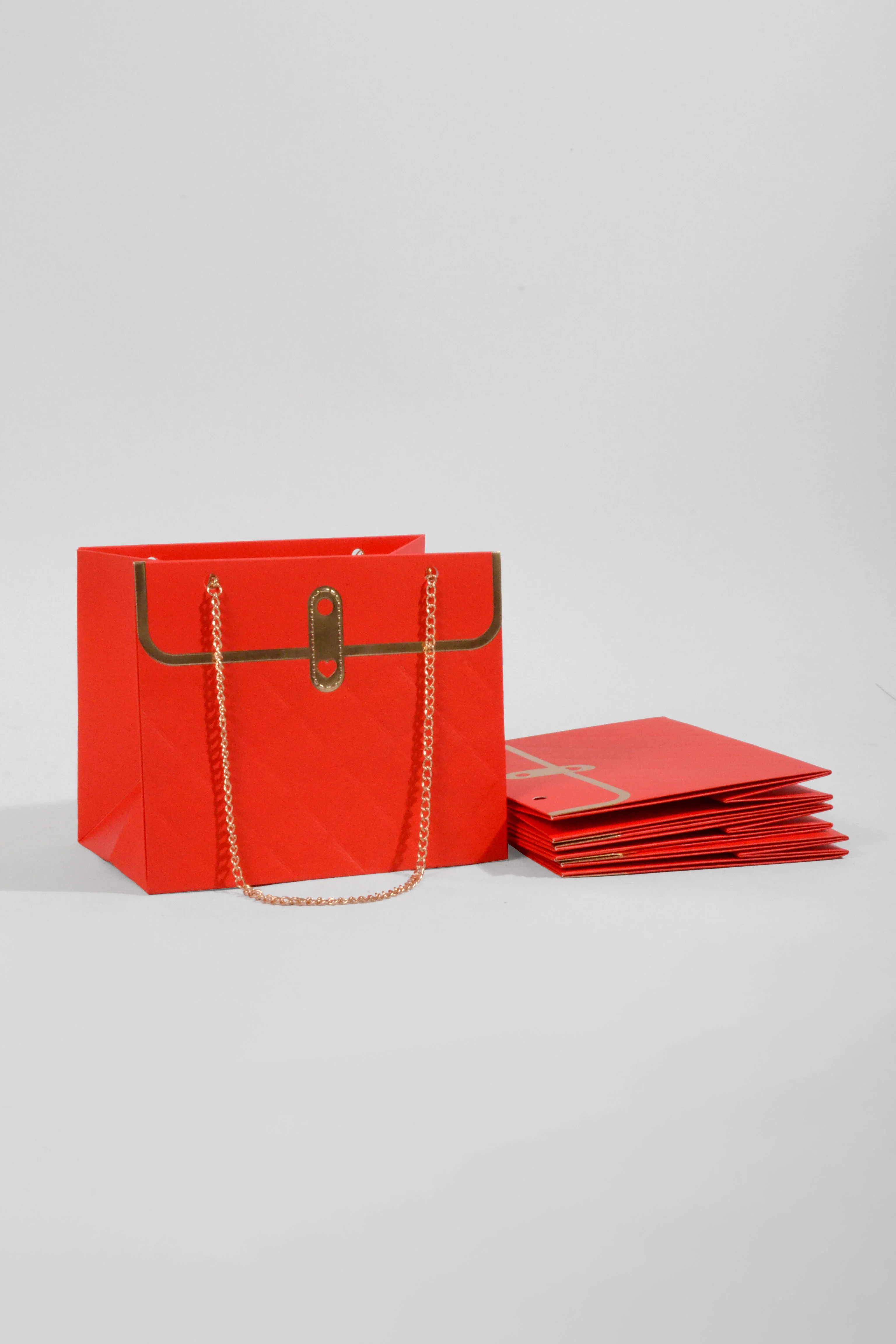 7"x 6"  Flower Paper Handbag W/Metal Chain Red Pkg 4 - Image 3