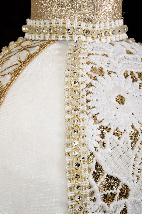 8.5" Velvet Ornament Cream/Champagne - Image 2