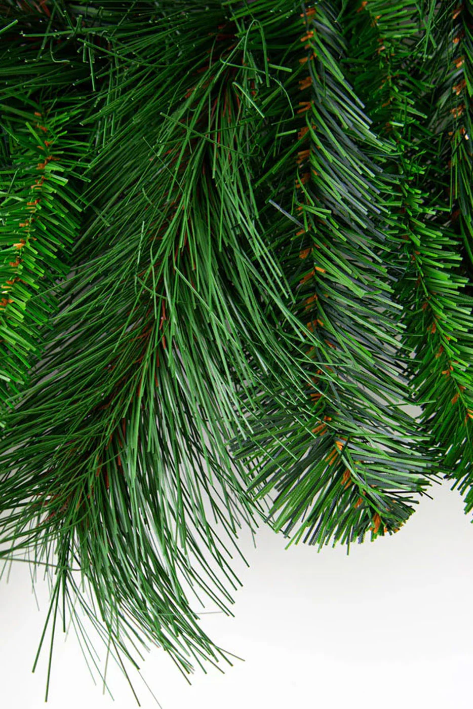 9Ft X 12" Grand Canyon Pine Garland Green - Image 3