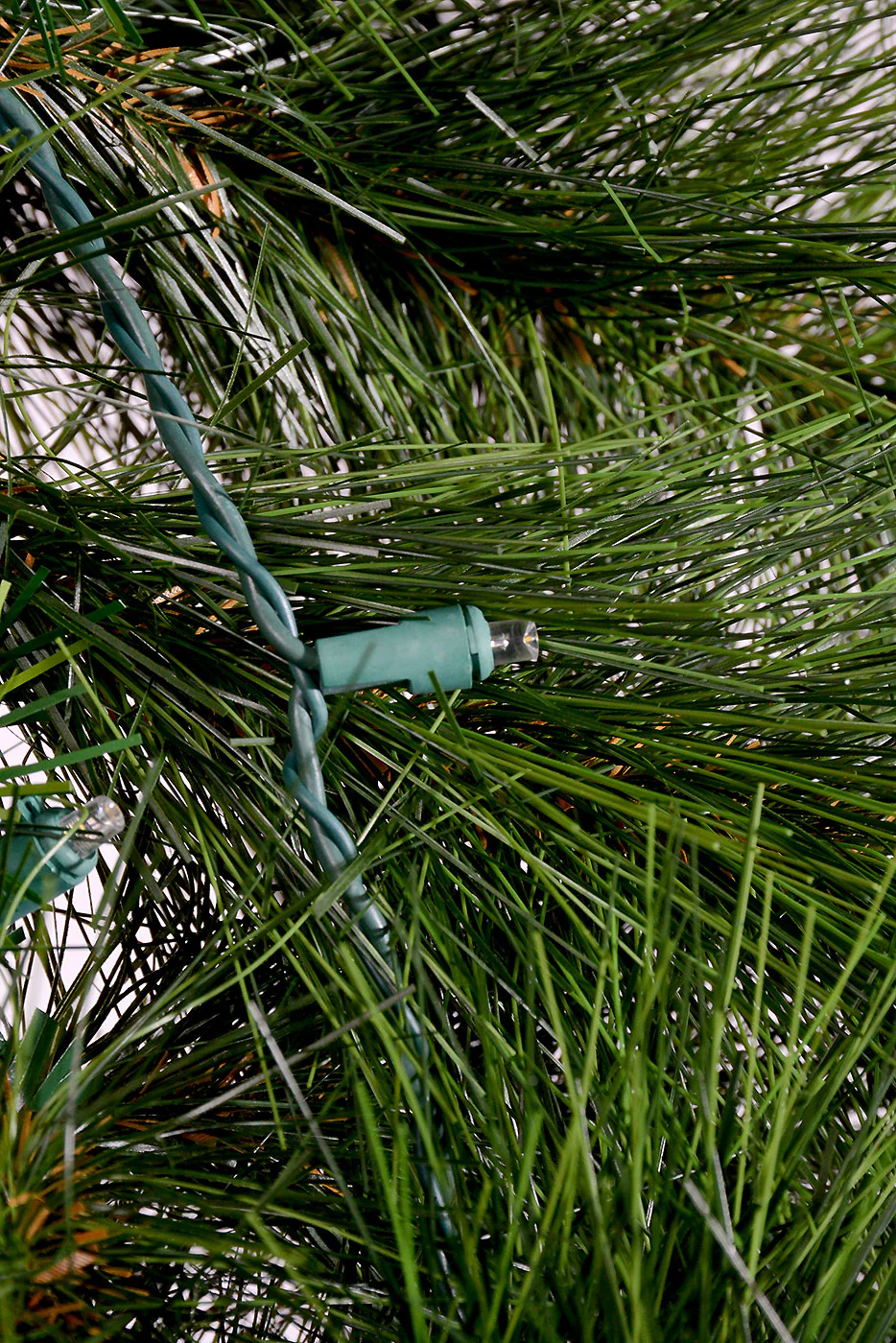 9Ft X 18" Needle Mixed Garland  W/100 Led Lights Green - Image 2
